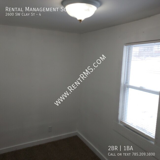 Building Photo - 2600 SW Clay St