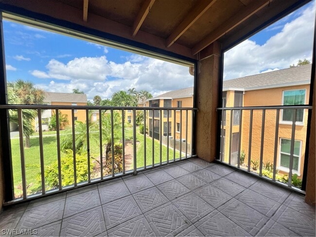 Building Photo - 12650 Kenwood Ln