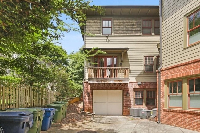 Building Photo - 519 N Highland Ave NE