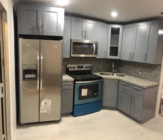 Building Photo - 52 E 17th St