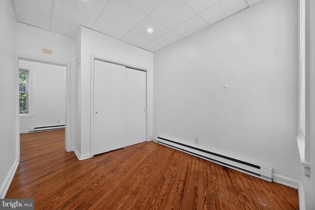 Building Photo - 1438 S 13th St