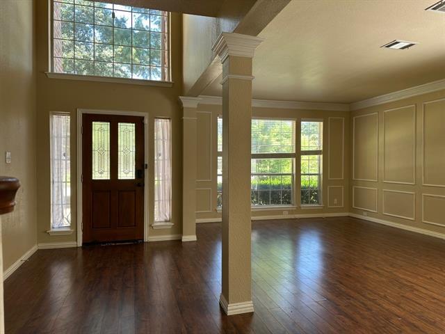 Building Photo - 5520 S Briar Ridge Cir
