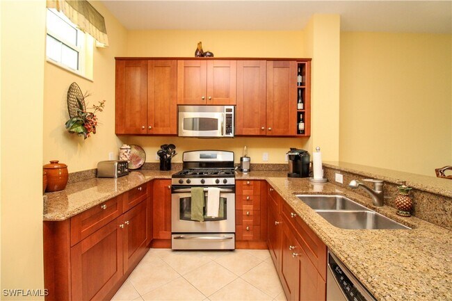 Building Photo - 9224 Campanile Cir