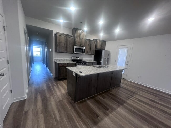 Building Photo - 2802 N Teresa Dr