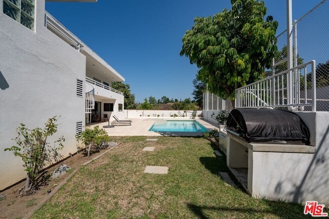 Building Photo - 15656 Crownridge Pl