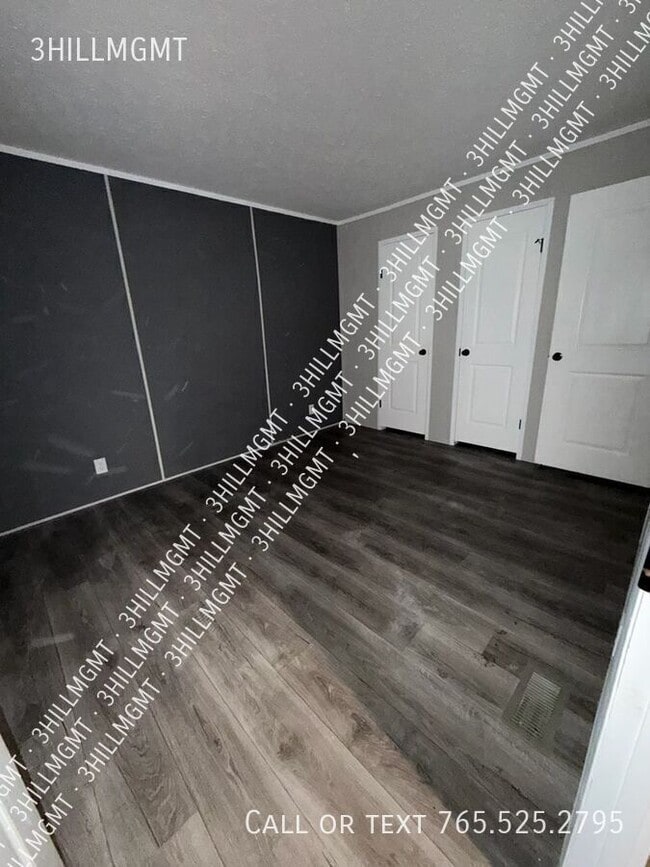 Building Photo - 5600 W Kilgore Ave