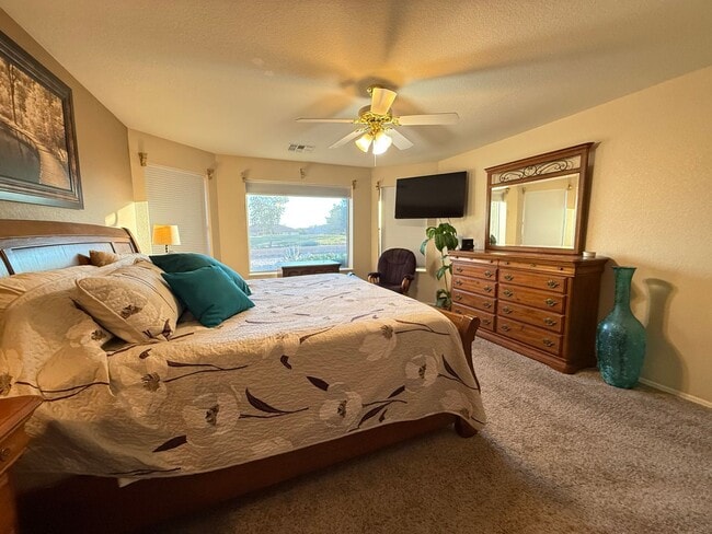 Building Photo - SUNLAND SPRINGS 55+ CORNER LOT 3 BEDROOM 2 BATHROOM FULLY FURNISHED HOME