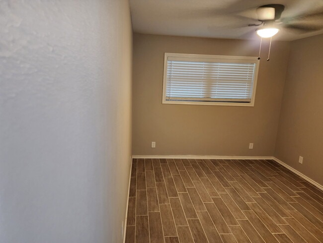 Building Photo - 495 Crittenden Rd