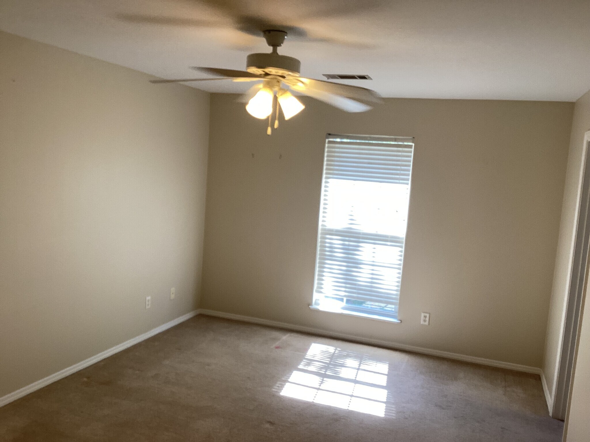 Building Photo - 5408 S Y St