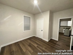 Building Photo - 220 N Pinto St
