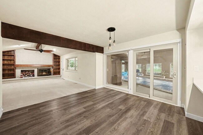 Building Photo - 7980 S Harrison Cir