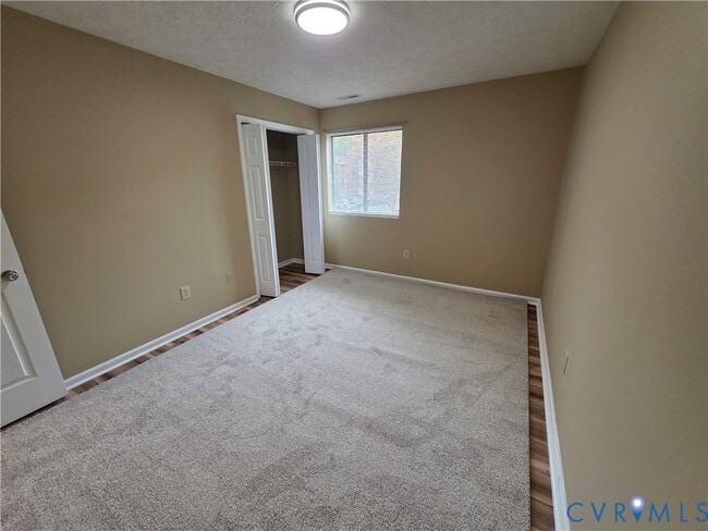 Building Photo - 4003 Governors Square