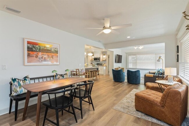 Building Photo - 304 NW 24th St