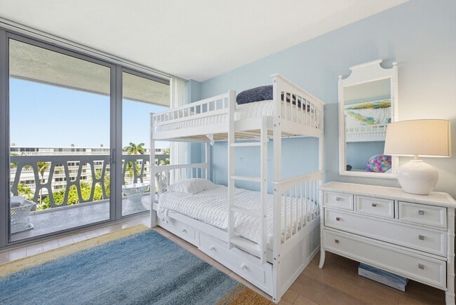 Building Photo - 2505 S Ocean Blvd