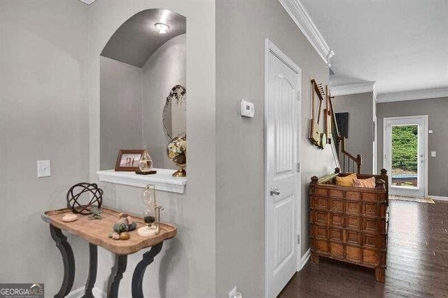 Building Photo - 307 Lakeside Ln