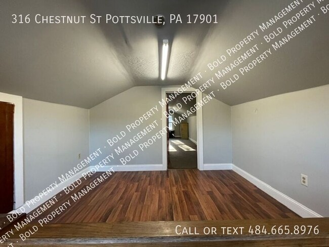 Building Photo - 316 Chestnut St