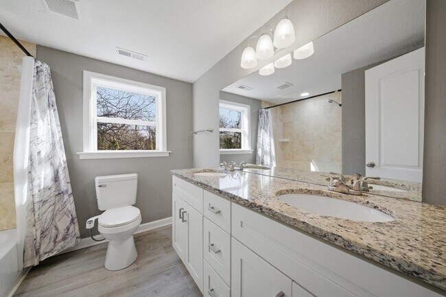 Building Photo - 4549 Bankhead Ave