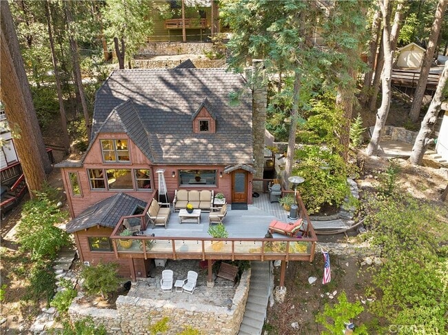 Building Photo - 400 Cottage Grove Rd