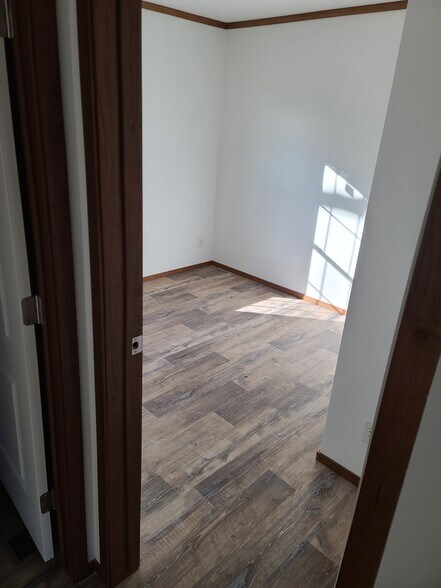 Building Photo - 10 Belmar St