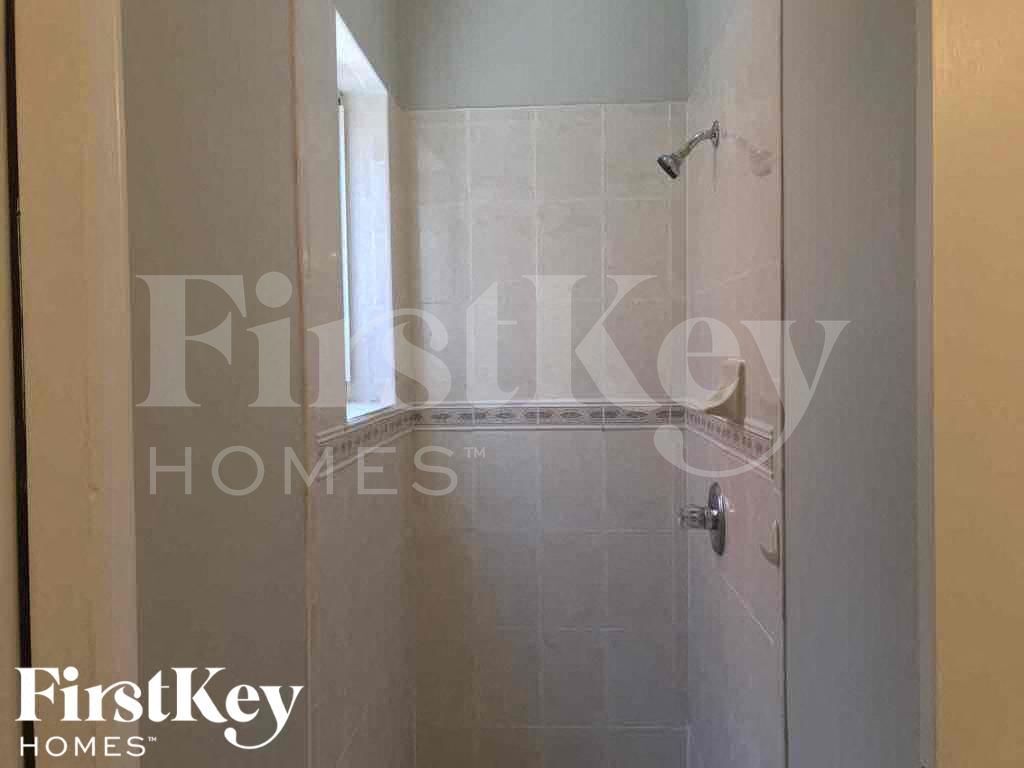 Building Photo - 15320 SW 141st Ct