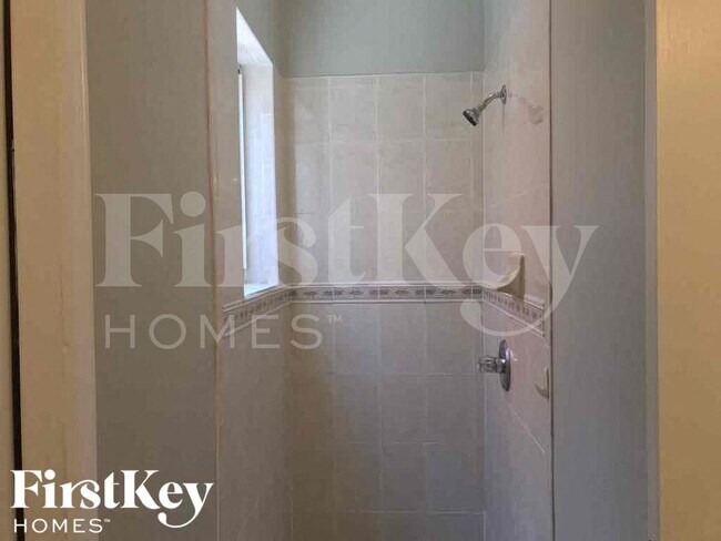 Building Photo - 15320 SW 141st Ct