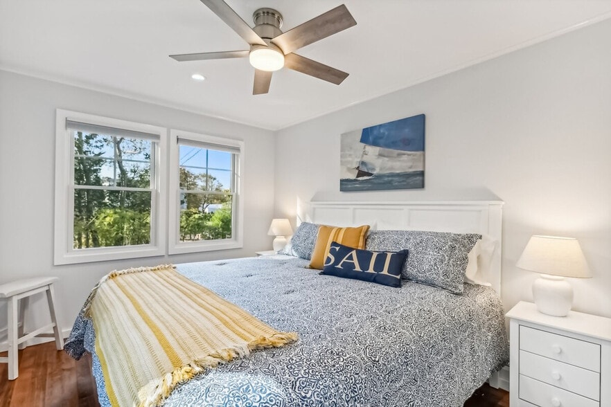 Building Photo - 605 Circle Dr