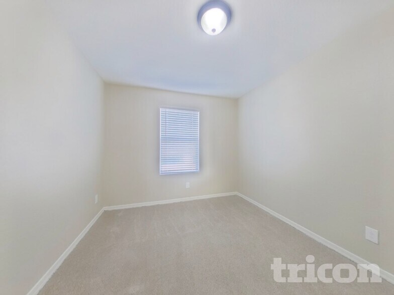 Building Photo - 12509 W Via Dona Rd