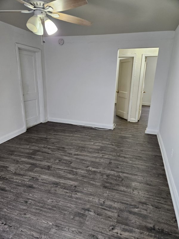 Building Photo - 1310 Dartmouth Ave