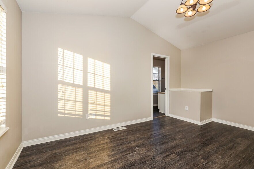 Building Photo - 6379 McKee Dr