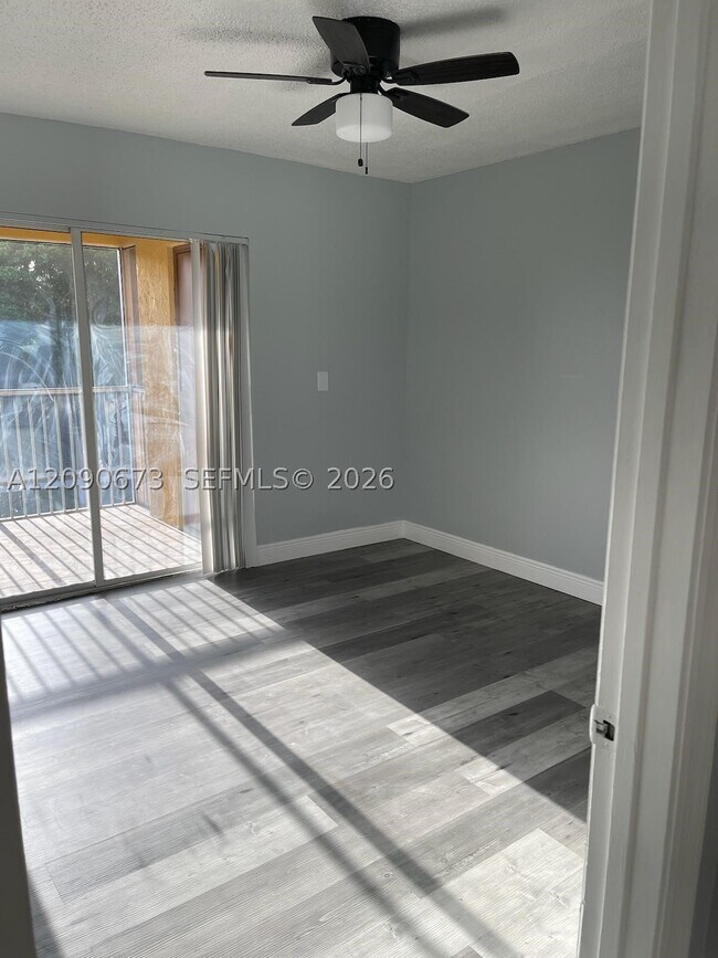 Building Photo - 4015 W McNab Rd