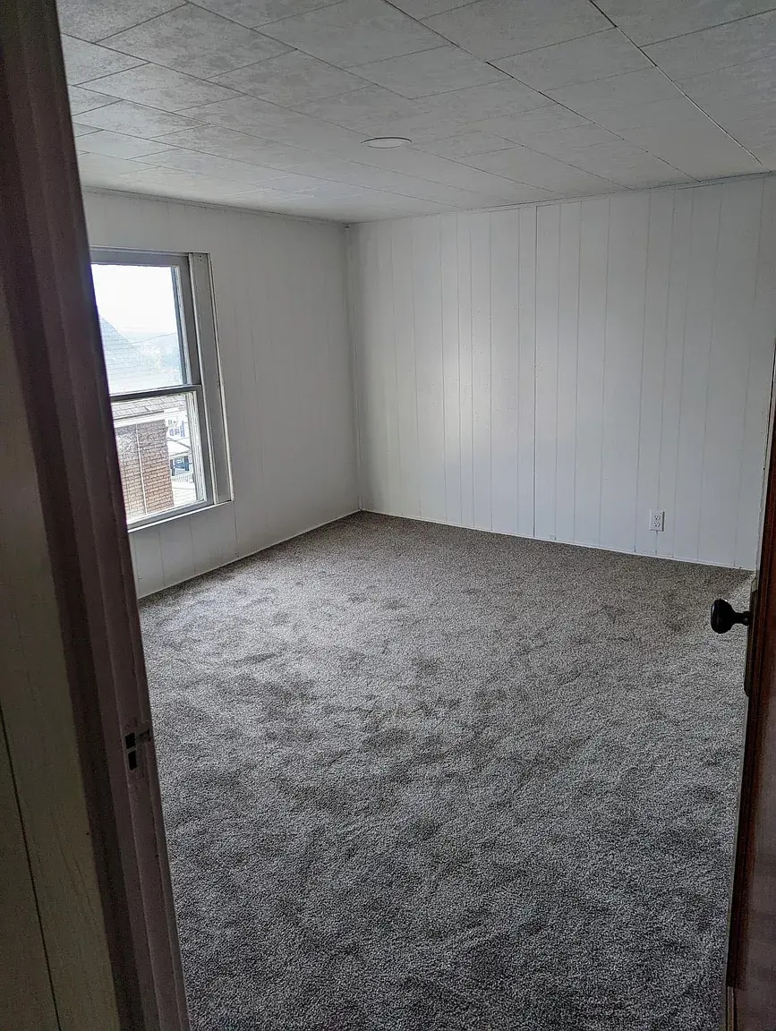 Building Photo - 37 Hurbane St