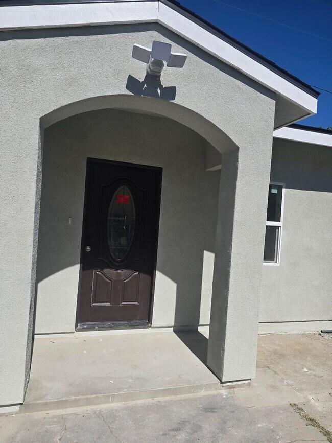 Building Photo - 133TH - HAWTHORN