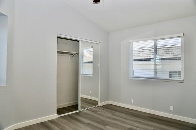 Building Photo - SO close to the beach and PCH - 3 Bedrooms...