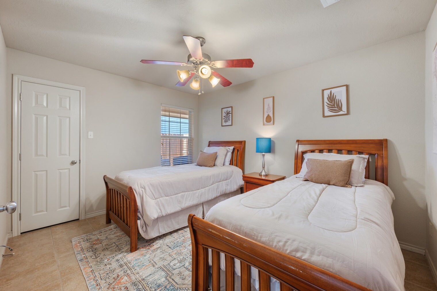 Building Photo - 214 Sterling St