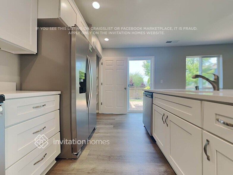 Building Photo - 6933 Breeze Dr SE