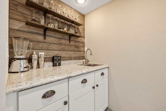 Building Photo - 82191 Ullman Rd