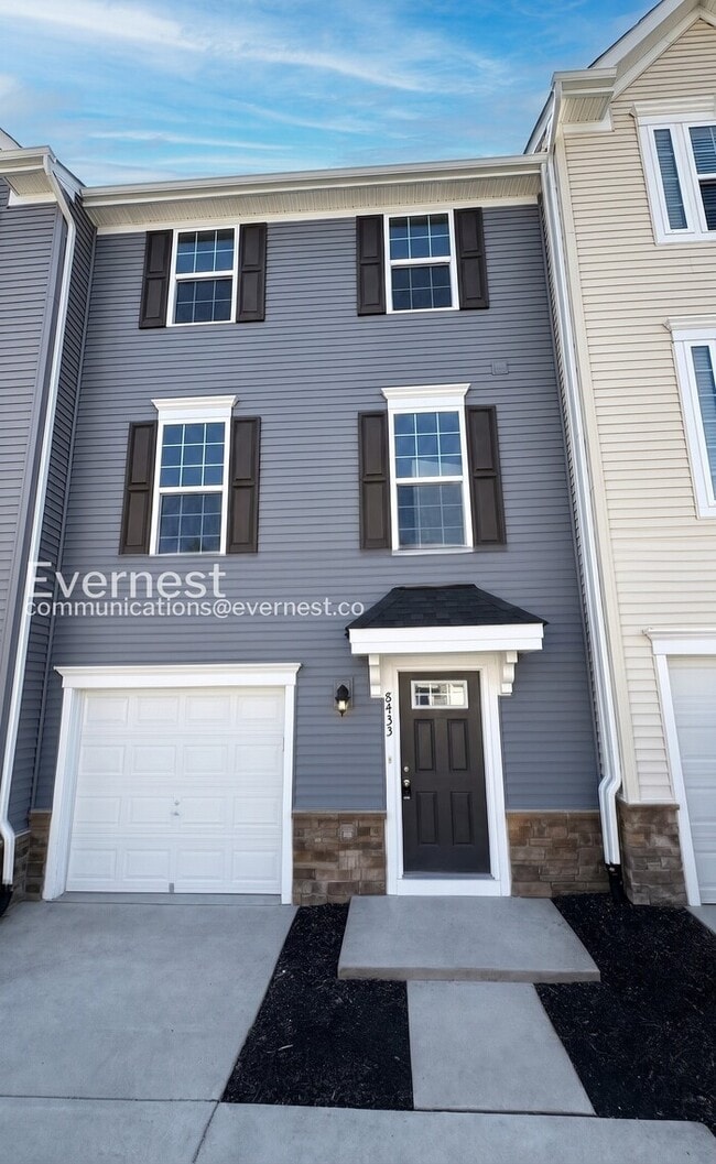 Building Photo - 8433 Devries Ln