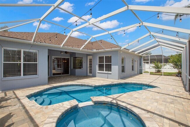 Building Photo - 12925 Tar Flower Dr