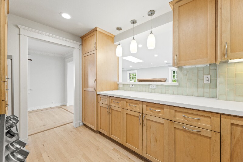 Building Photo - 5713 W 79th St