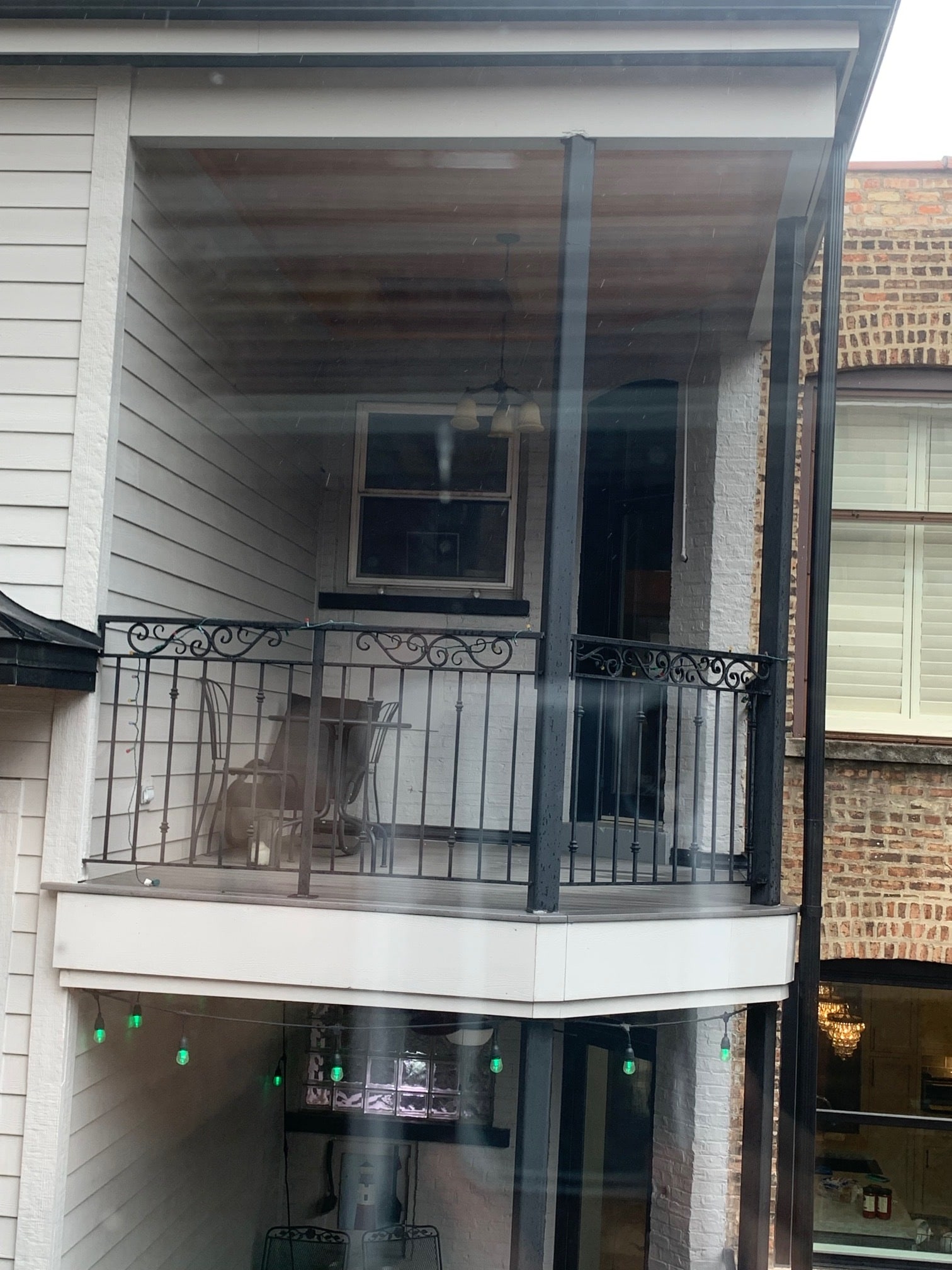 Back Porch 1/2 - 509 W Briar Plz