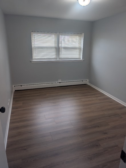 Building Photo - 3205 W 97th St