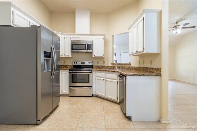 Building Photo - 45 N 22nd St