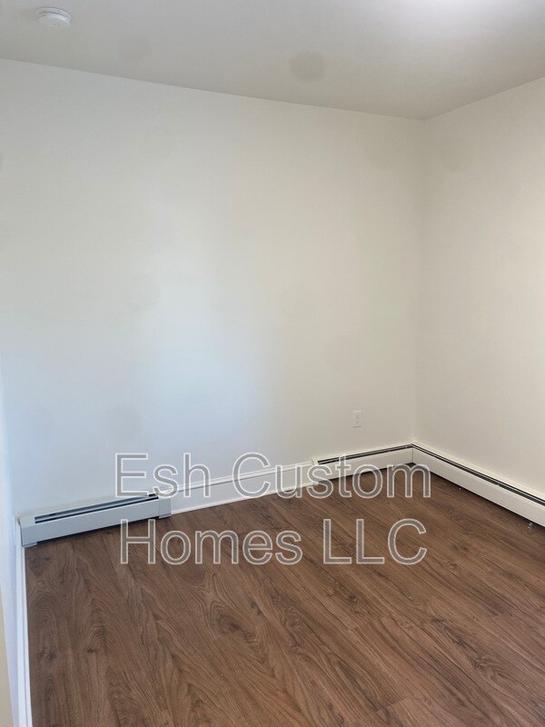 Building Photo - 2686 Lititz Pike