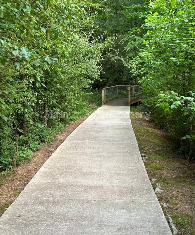 Building Photo - 2793 Oakvale Falls Dr