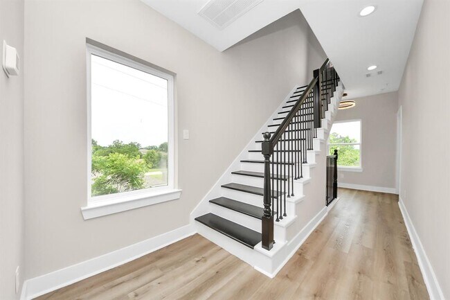 Building Photo - 3913 Griggs Rd