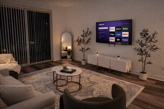 Building Photo - 1118 Spruce St