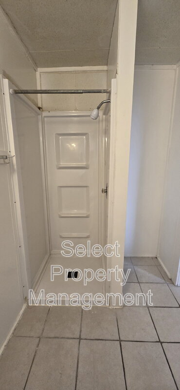 Building Photo - 738 3rd St