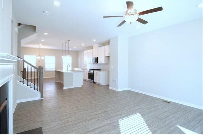 Building Photo - 4373 Valtek Ct