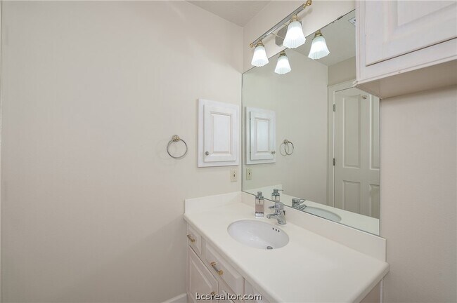 Building Photo - 4776 Stonebriar Cir