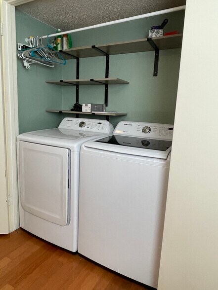 Building Photo - 4242 N Capistrano Dr